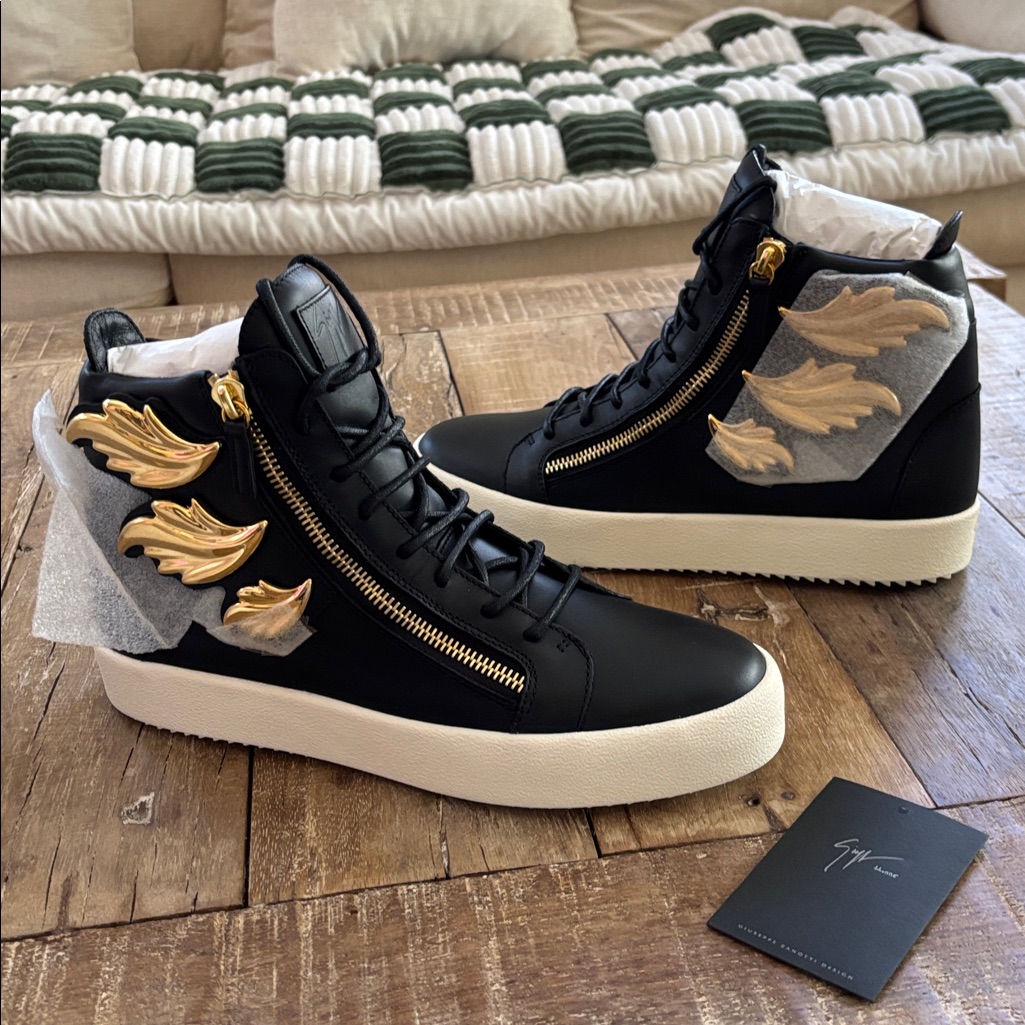 Giuseppe Zanotti Giuseppe Zanotti